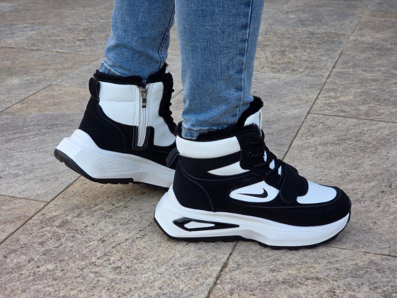 Ghete de damă îmblănite Aria Black Cod 864