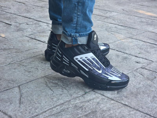 Pantofi sport negri cu alb design modern Cod 832